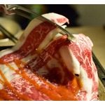 奨学&ldquo;肉&rdquo;制度、1年間1日1回タダで焼肉食べ放題