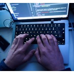 &ldquo;ストレス過多&rdquo;で仕事中のタイプミス増加