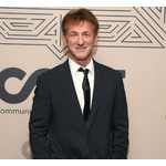 ショーン・ペン、ビンタ事件のウィル・スミスが&ldquo;逮捕されなかったこと&rdquo;に不満