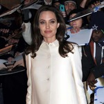 ネット恐れるアンジー＆ブラピ、子供のためサイバーセキュリティ雇う。