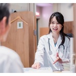 男性は&ldquo;女医の診察&rdquo;だと我慢強く、痛みも軽く