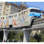 ディズニーリゾートラインにTDR35周年記念車両