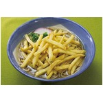 衝撃の&ldquo;フライドポテトそば&rdquo;、ポテトの塩味と油で新たな味わいの出汁に。