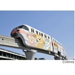 激カワなダッフィーモノレール、座席と吊革はふわふわな生地に変身。