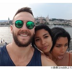 記念写真撮影時にくしゃみ、衝撃の一枚&hellip;