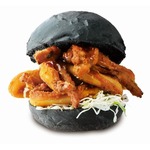 ドムドムが黒い「イカデビルバーガー」、&ldquo;あの秘密組織&rdquo;イメージ