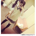 益若つばさが制服＆ツインテ姿「あははやばい。収録で久々制服着た笑」。