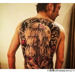 浅野忠信の&ldquo;背中一面タトゥー&rdquo;に反響