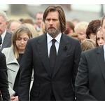 自殺した元恋人遺族がジム・キャリー提訴