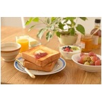 ローソン史上最高品質の食パン、小麦やバターなど北海道産にこだわる。