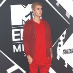 破局から1年、ジャスティン・ビーバーはセレーナ・ゴメスに変わらぬ愛。