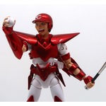 星矢&times;カープ鈴木誠也の&ldquo;聖闘士誠也&rdquo;立体化