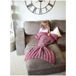 &ldquo;人魚になれる&rdquo;毛布に大反響、下半身すっぽりと覆う大きな尾びれ型。