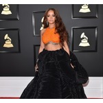 リアーナの&ldquo;幼少期から複雑な関係&rdquo;の父が死去、金銭トラブルになったことも