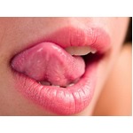 激しいキスで&ldquo;舌小帯&rdquo;切断、久しぶりの再会で気持ちが高ぶり。