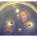 大学教授が&ldquo;水中生活&rdquo;最長記録、授業は海中からリモートで