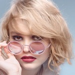 &ldquo;パパ&rdquo;デップは娘の活躍心配、16歳の若さでセレブリティライフ。