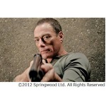 UFO相手にヴァン・ダム大暴れ、父娘共演の「UFO 侵略」予告編解禁。