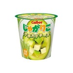 「じゃがりこ」初のフルーツ味、セブン限定の「アボカドチーズ」。