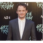 愛車と門に挟まれ事故死した俳優、他界1週間後にリコール通知届く。