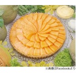 豪華キルフェボン&times;夕張メロン、濃厚な&ldquo;赤肉メロンの王様&rdquo;たっぷり。