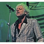 33年振りに新作アルバムをリリースするバンド