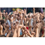 &ldquo;薄毛&rdquo;に優しい音楽フェスは、紫外線を長時間浴びる野外に注意を。