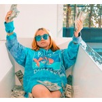 14歳インフルエンサー「生きている」と発表、前日SNSの&ldquo;死亡&rdquo;投稿から一転