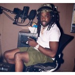 誕生日に警察から逃走、39歳ラッパーが&ldquo;致命的な負傷&rdquo;で死去