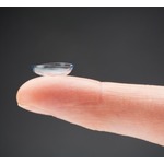 目の中からコンタクトレンズ27枚発見&hellip;