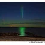 幻想的な&ldquo;垂直に落ちる&rdquo;流れ星