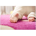 成人サイズの性器を持つ1歳児、ひげや声変わりの兆候も現れ病院へ。