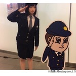 婦警姿の橋本環奈&ldquo;とぼけ顔&rdquo;がかわいい