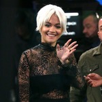 無給のMVエキストラ募集に批判、英歌手の呼びかけに苦言相次ぐ。