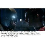 衝撃予告&ldquo;悪のスーパーマン&rdquo;、敵対するバットマンのマスクを&hellip;。