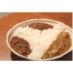 3世代「ボンカレー」を一皿で、カフェで期間限定ランチメニュー。