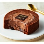 ローソン限定「GODIVAショコラロールケーキ」