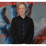 スティーヴ・ブシェミ、ニューヨーク歩いてたら「顔腫らすほどの暴行」受ける