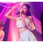 &ldquo;9頭身&rdquo;元RIZINガールがアイドルデビュー「とにかく楽しかった」