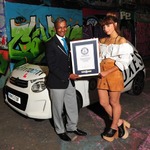 フォクシーズがギネス記録樹立、12時間以内に異なる都市で7公演。