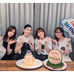 &ldquo;若槻千夏お誕生日会&rdquo;アンミカ、めるる、指原莉乃、若槻千夏の集合ショット