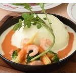 ラケルの新たな挑戦「ホワイトオムライス」