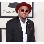 クリス・ブラウンのビザ下りず日本公演延期