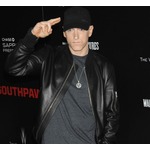 エミネム、政治色強い8分間の新曲を突如発表