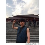 新鮮な山崎賢人の姿にドキッ、「キングダム」実写動画のオフショット。