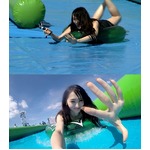 佐藤かよら水着で大はしゃぎ、「スライド・ザ・シティ」に挑戦。