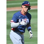 本塁打を放つジャッジ　野球