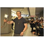 &ldquo;ソー&rdquo;初来日に成田空港騒然、500人出迎えに「こんな歓迎は初めて」。