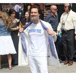 ジム・キャリーのヒゲ、本人の人気を超える