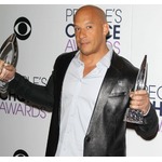 不仲説もヴィン・ディーゼルがロック様称賛